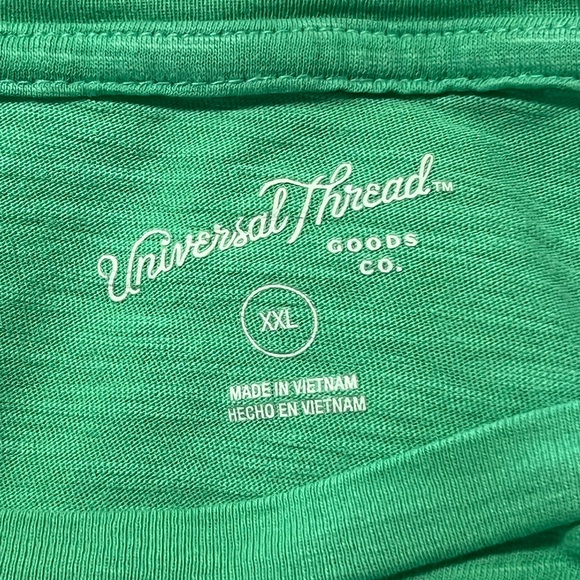 Universal Thread Cropped Tee - Picture 3 of 3